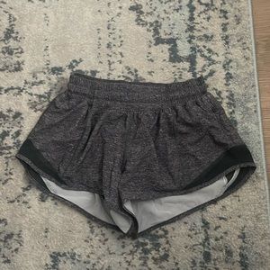 Lululemon 2.5 shorts